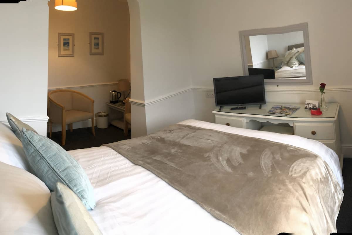 1 bedroom, hypo-allergenic bedding, individually decorated