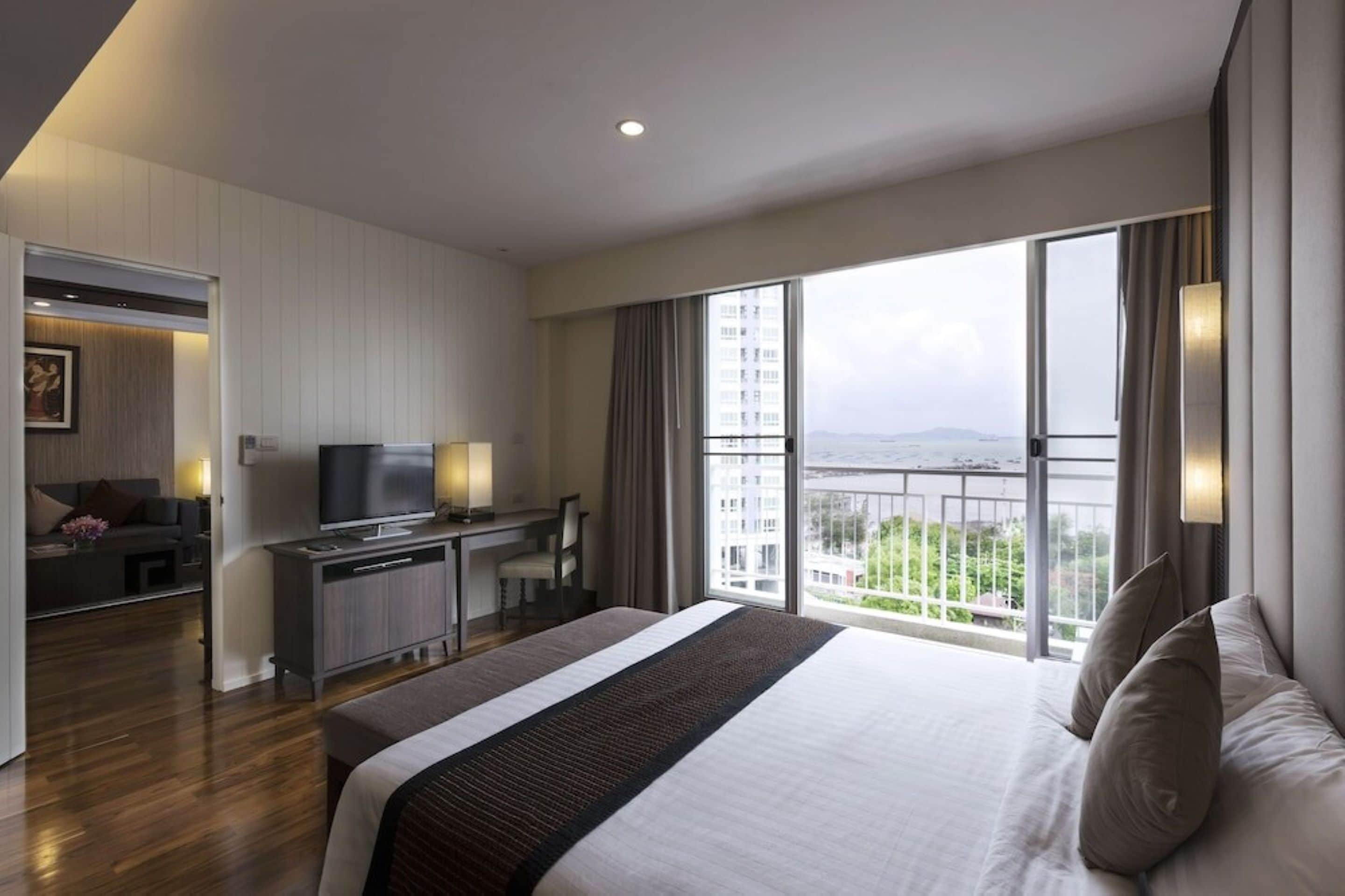 one bedroom suite | minibar, in-room safe, individually decorated, desk