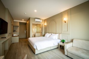 Premier room