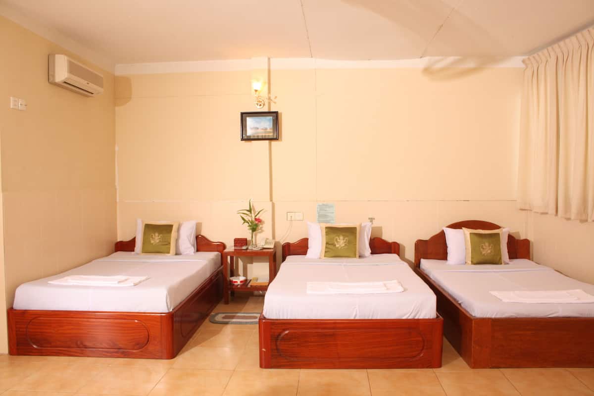 Superior Triple Room, 3 Single Beds