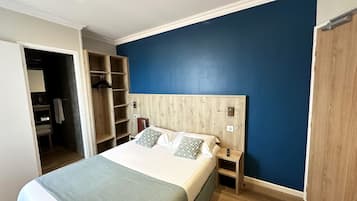 Chambre Cosy | Coffres-forts dans les chambres, décoration personnalisée, bureau