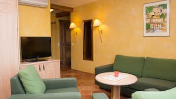 Standard Apartment | Living room | LED TV, offices