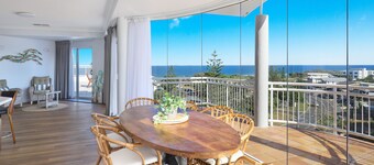 Beachside Resort - Kawana Waters