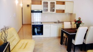 Apartment for 3 people | Private kitchen - Sun Village Apartments (Denovici)