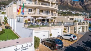 Front of property - evening/night - 3 On Camps Bay (Cape Town)