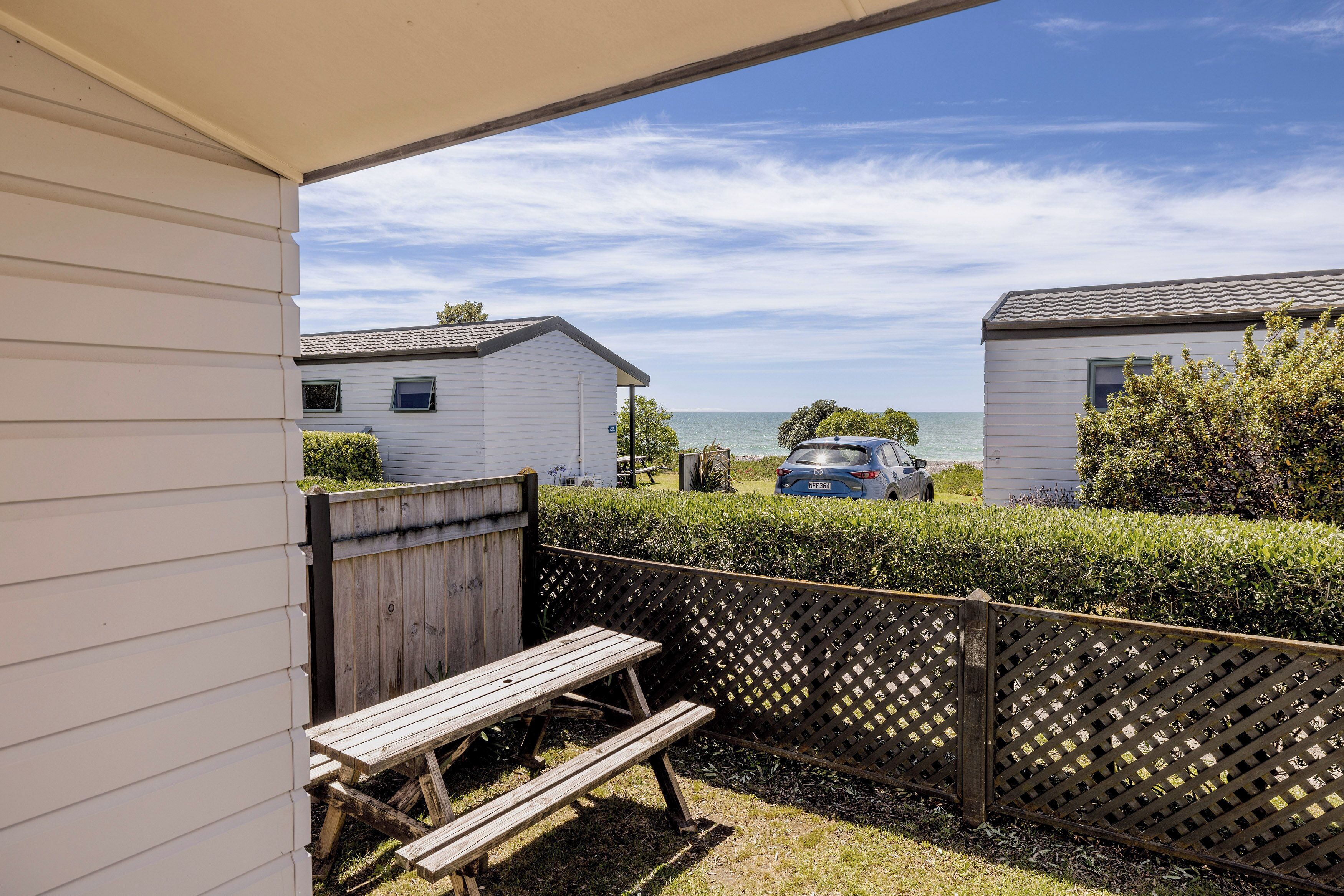 Self Contained Unit (close to the sea) | Beach/ocean view