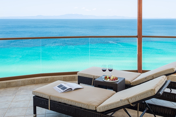 Deluxe Suite, Sea View, Corner | View from room