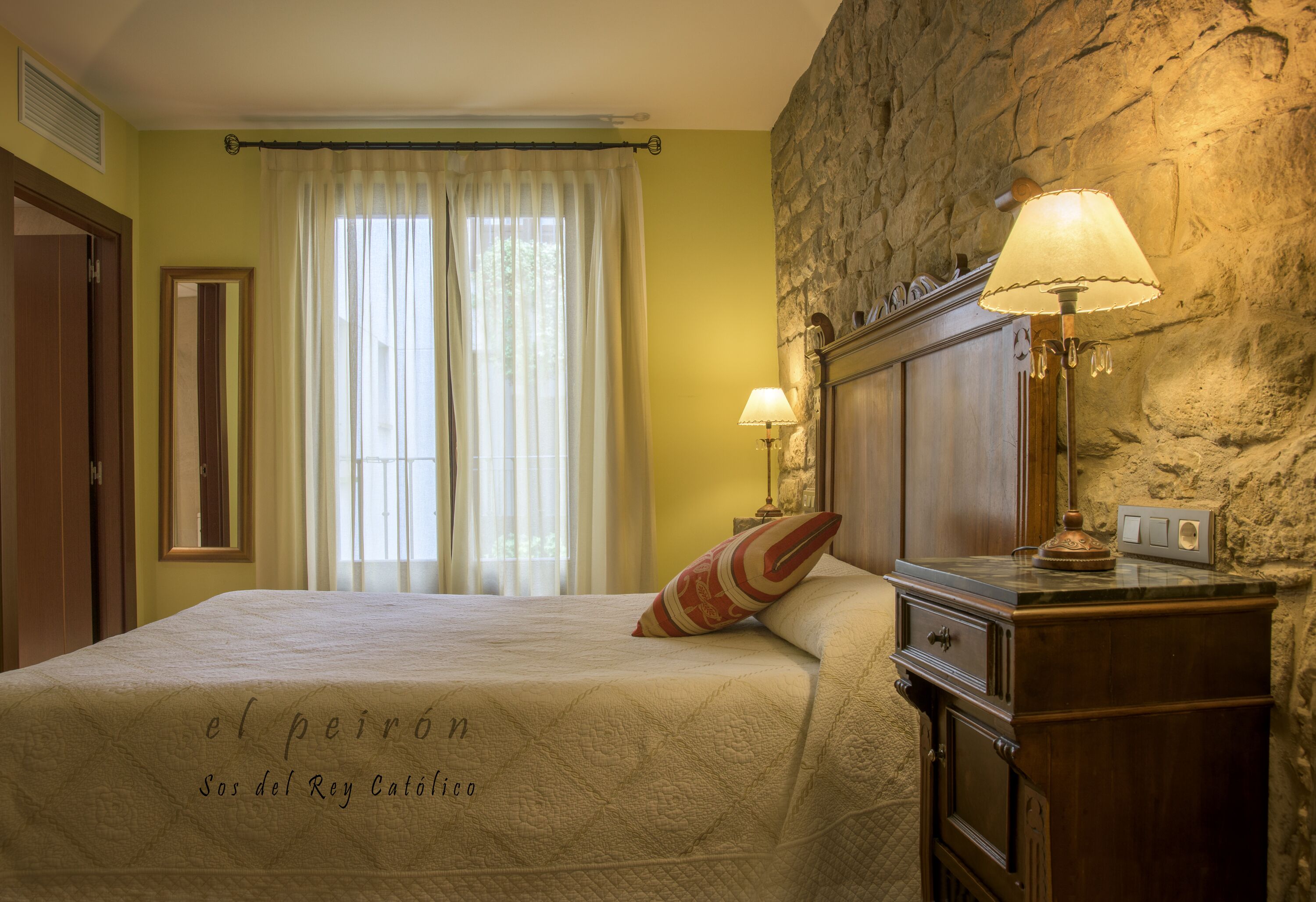 standard single room | minibar, desk, soundproofing, free wifi