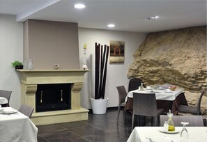 Daily buffet breakfast (EUR 9 per person)