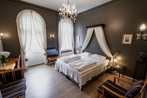 Decoración personalizada, muebles diferentes y wifi gratis 