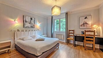 Literie de qualité supérieure, matelas Select Comfort, minibar, bureau