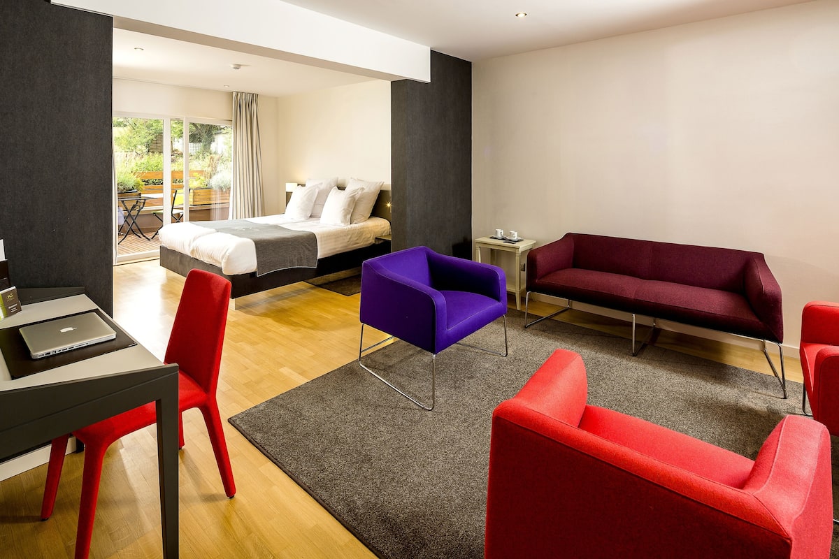 standard apartment | minibar, in-room safe, desk, free wifi