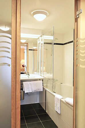 Free toiletries, hair dryer