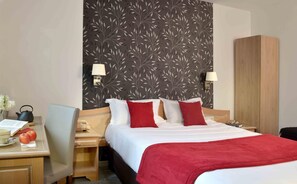 Comfort Double Room | Desk, free WiFi - Le Continental (Chateauroux)