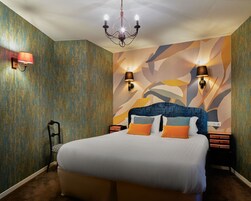 双人房或双床房 | 办公桌、熨斗/熨板、免费 WiFi