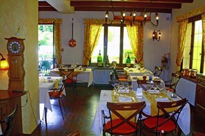 Se sirven desayunos, almuerzos y cenas