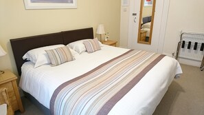 Superior Double or Twin Room | 6 bedrooms, premium bedding, pillowtop beds, individually decorated - The Baytree (Torquay)