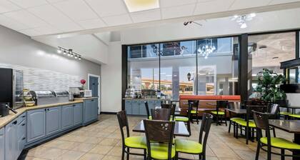 SureStay Plus Hotel by Best Western Lubbock Medical Center