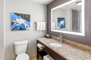 Room, 2 Queen Beds, Non Smoking | Bathroom | Combined shower/tub, free toiletries, hair dryer, towels