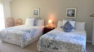 Wi-Fi de cortesia, roupa de cama, despertadores