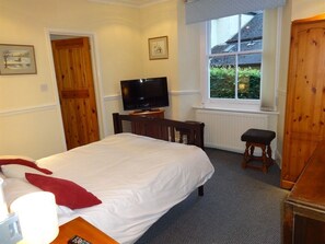 Doppelzimmer, mit Bad (R4)