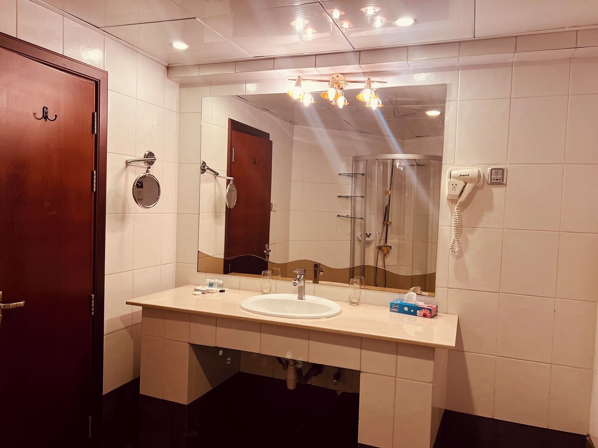 Foto - Inter Luxury Hotel