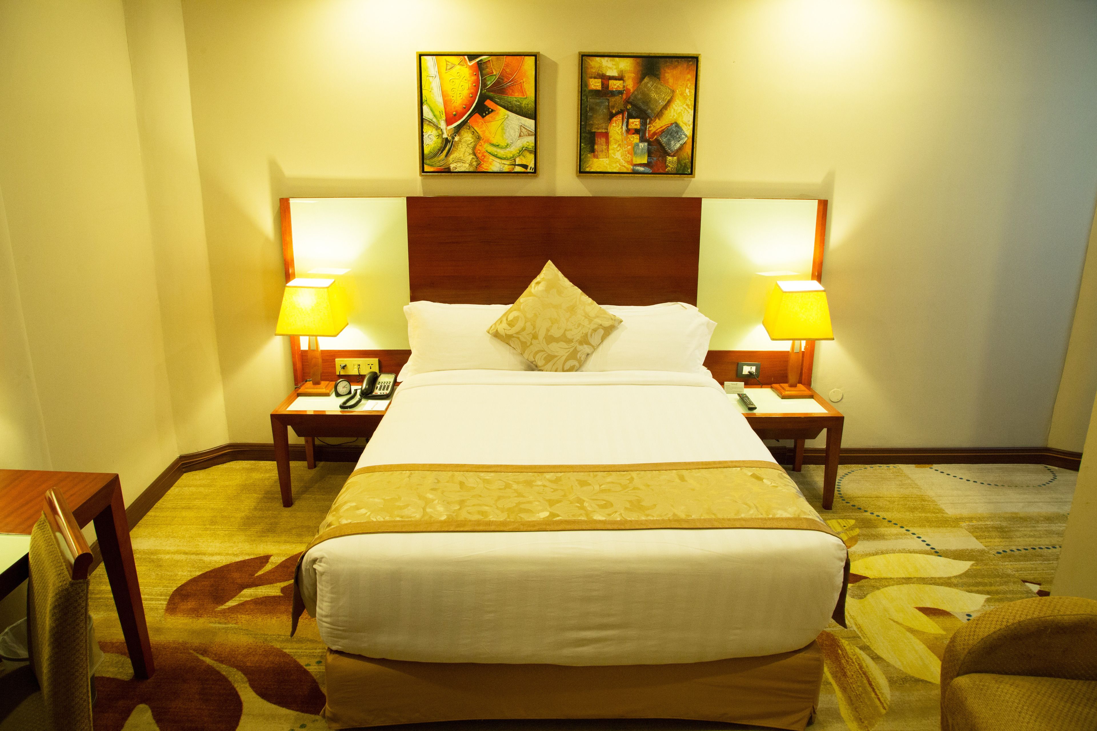standard room | egyptian cotton sheets, pillow-top beds, minibar, in-room safe