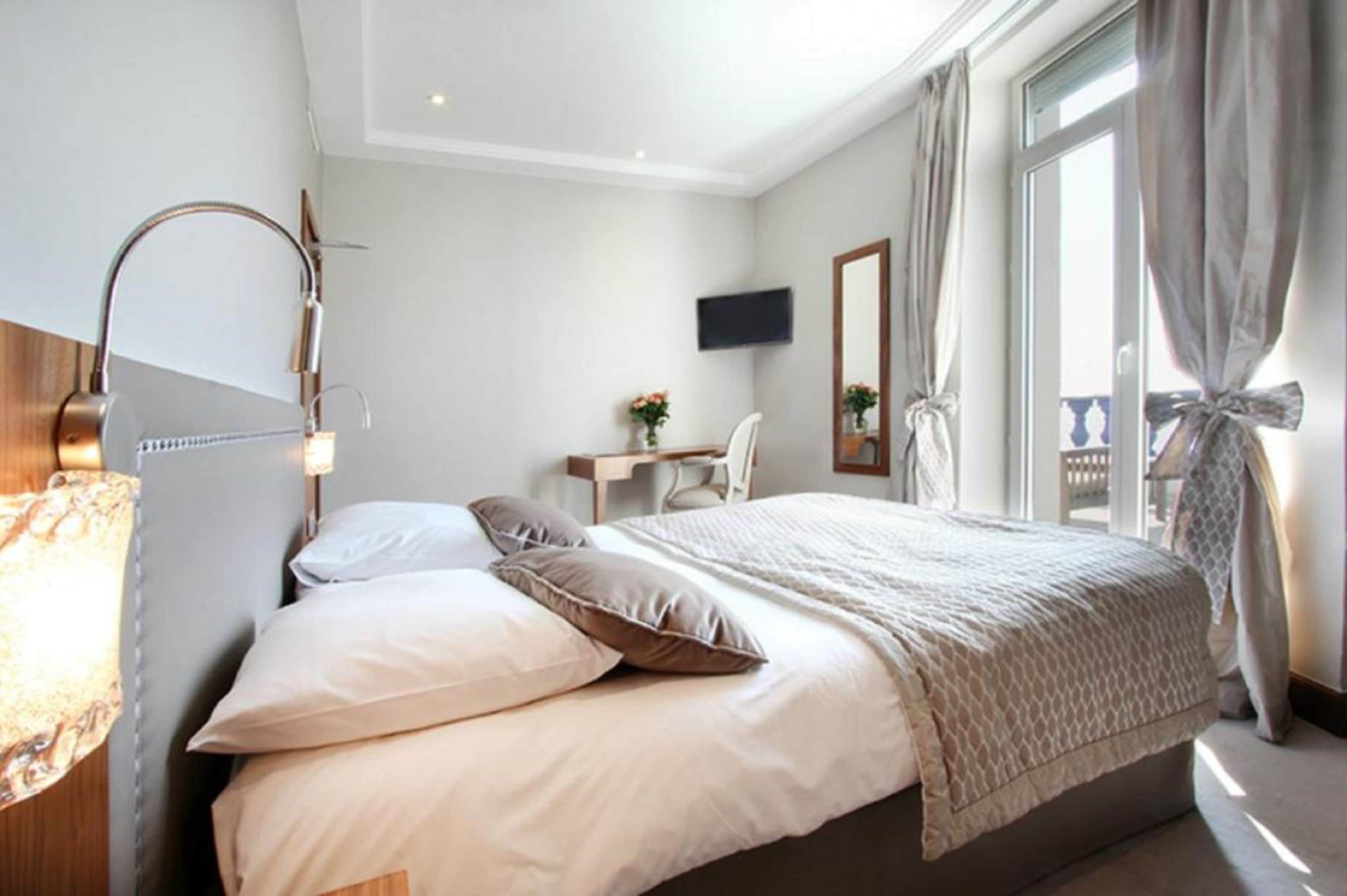 privilege sea view | minibar, in-room safe, desk, soundproofing