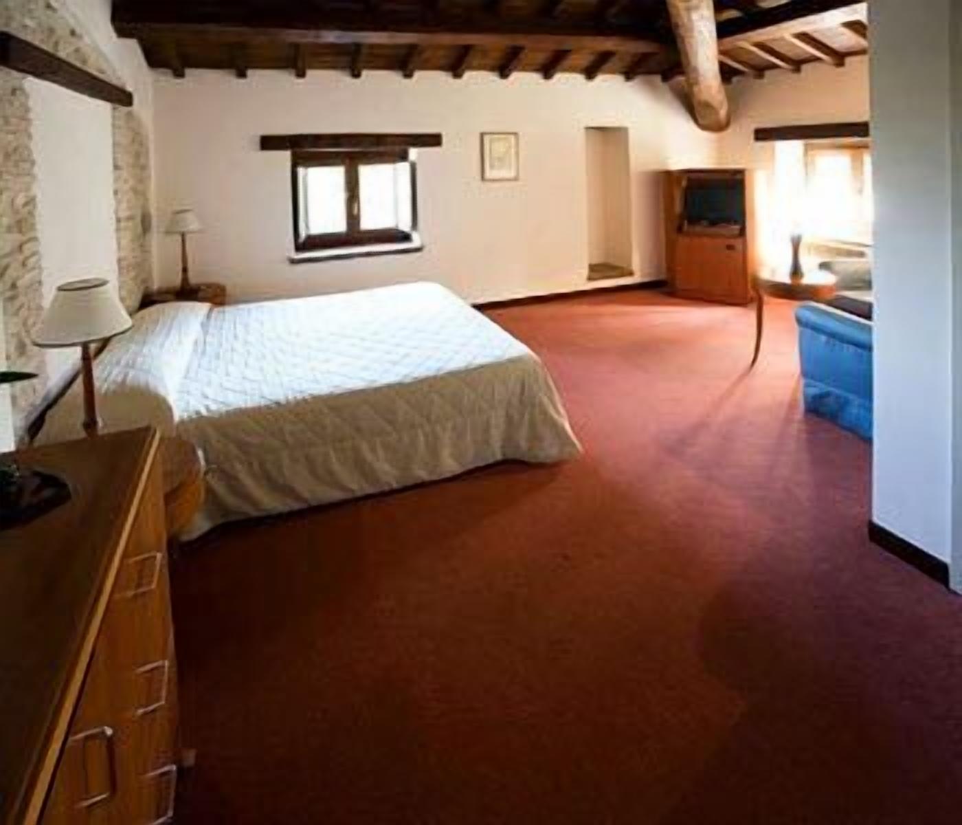 standard triple room | premium bedding, soundproofing, free wifi