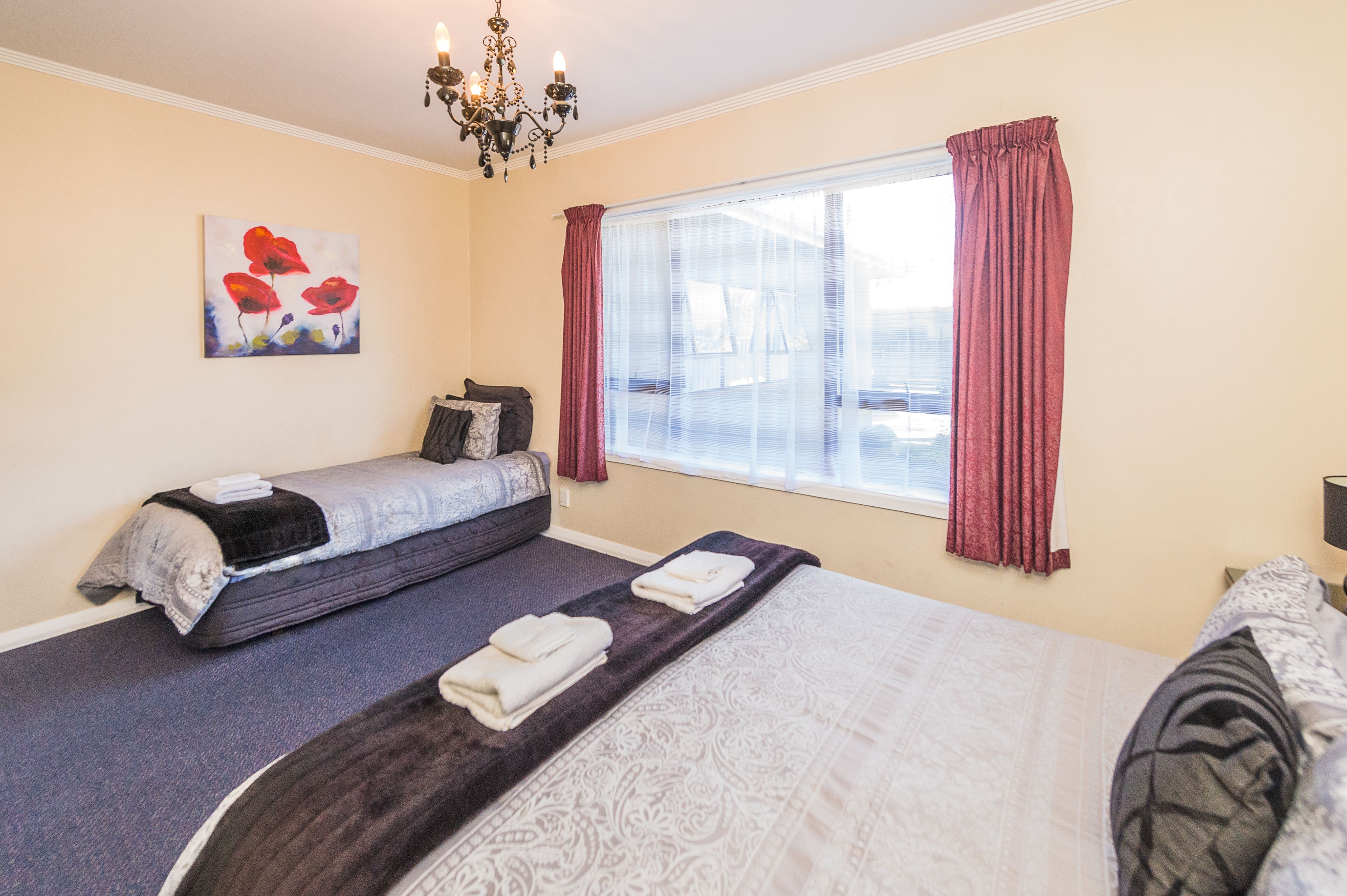 triple room with shared bathroom | iron/ironing board, free wifi, bed sheets