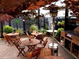 Área de parrillas y picnic