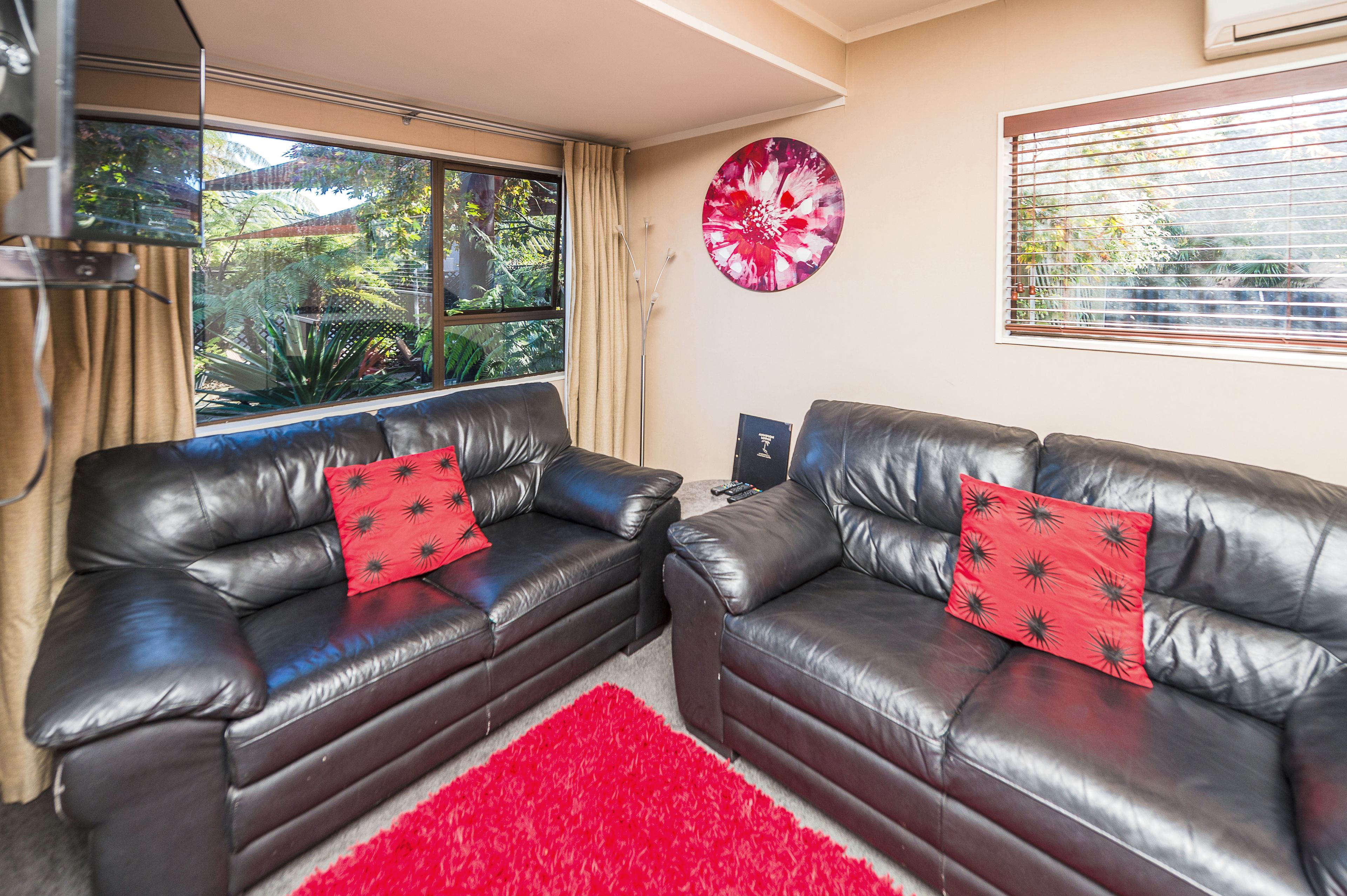 family apartment, 1 bedroom | iron/ironing board, free wifi, bed sheets