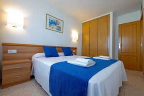 2 bedrooms, blackout curtains, free WiFi, bed sheets