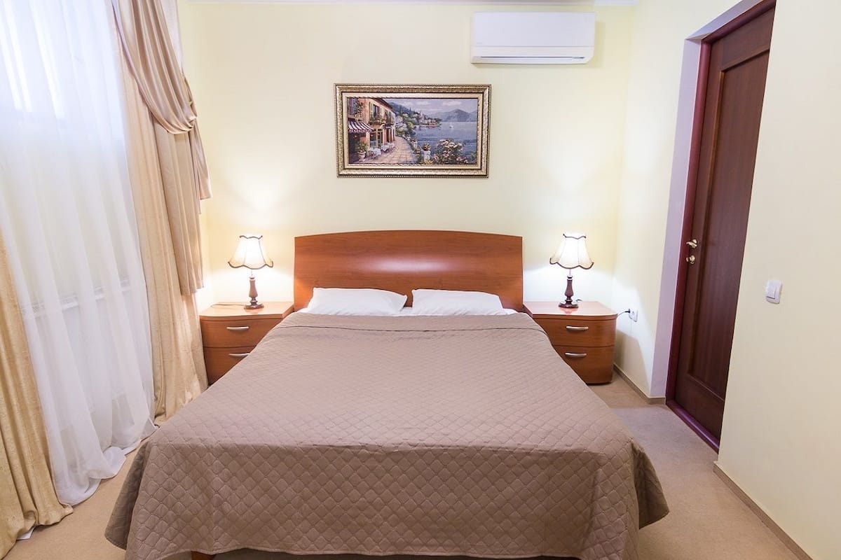 Junior suite | Een kluis op de kamer, een strijkplank/strijkijzer, extra bedden