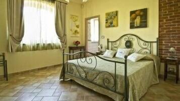 Ylelliset vuodevaatteet, untuvapeitot, yksilöllisesti sisustettu