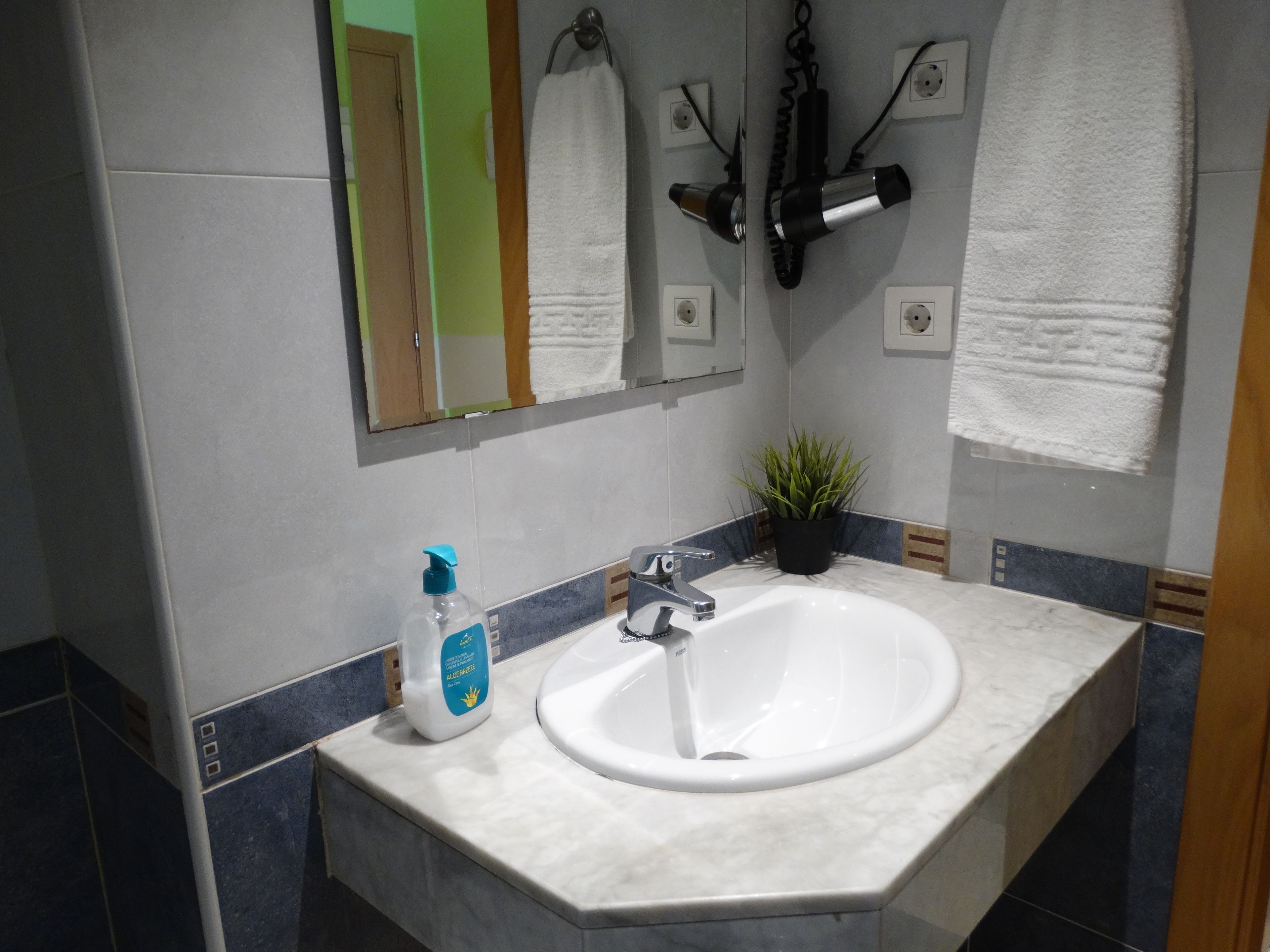 Foto - Hostal Mont Thabor