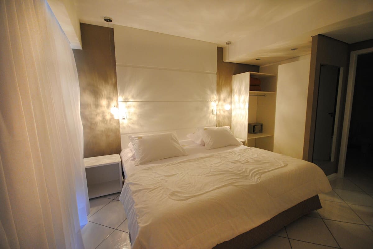 1 bedroom, minibar, in-room safe, blackout drapes