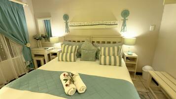 Triple Room | Free WiFi, bed sheets