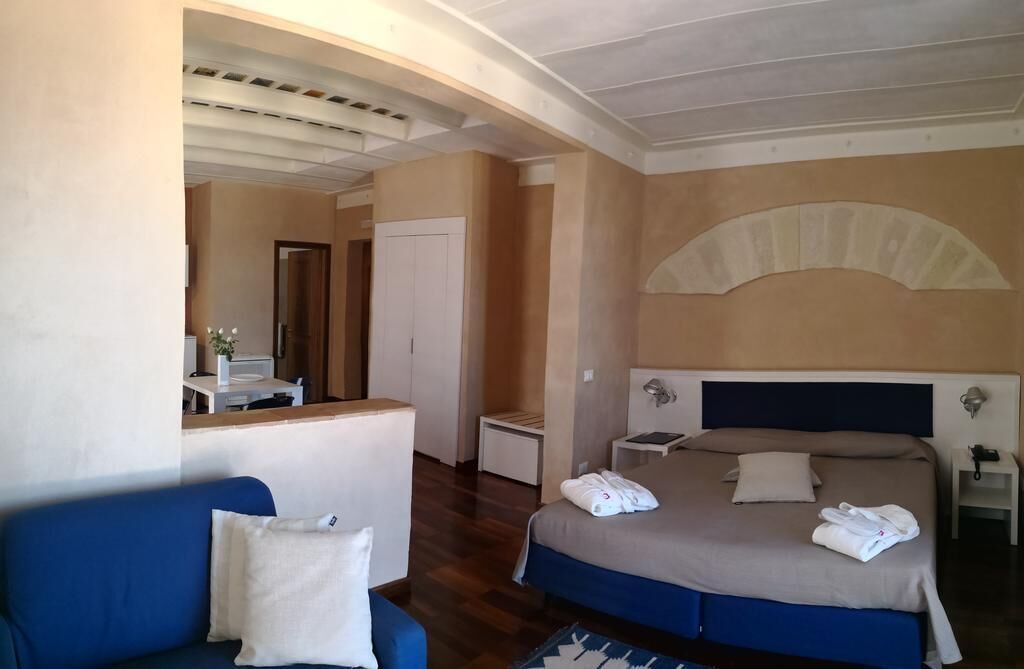 Down duvets, minibar, in-room safe, desk