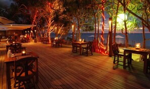 Frühstück, Mittagessen, Abendessen, Blick auf den Strand 