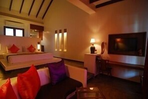Ropa de cama de alta calidad, camas con pillow-top y minibar 