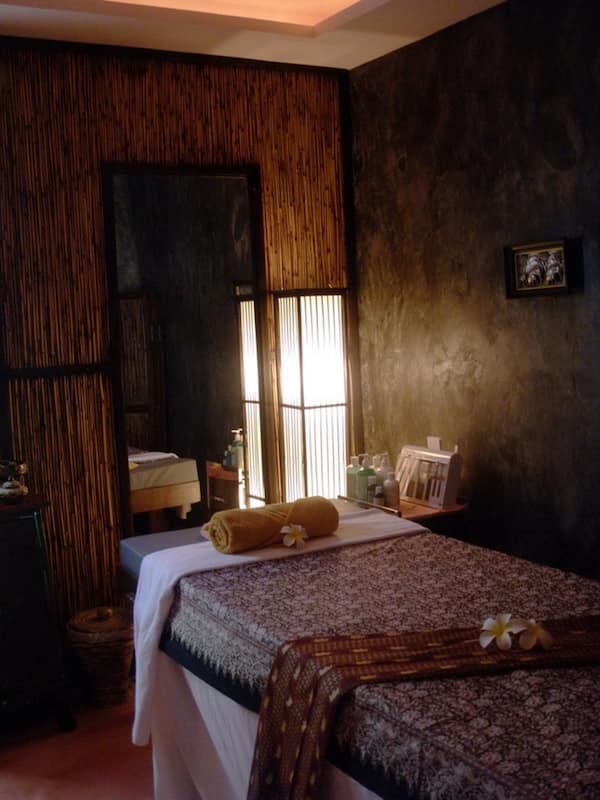 Couples treatment room(s), body treatments, hot stone massages