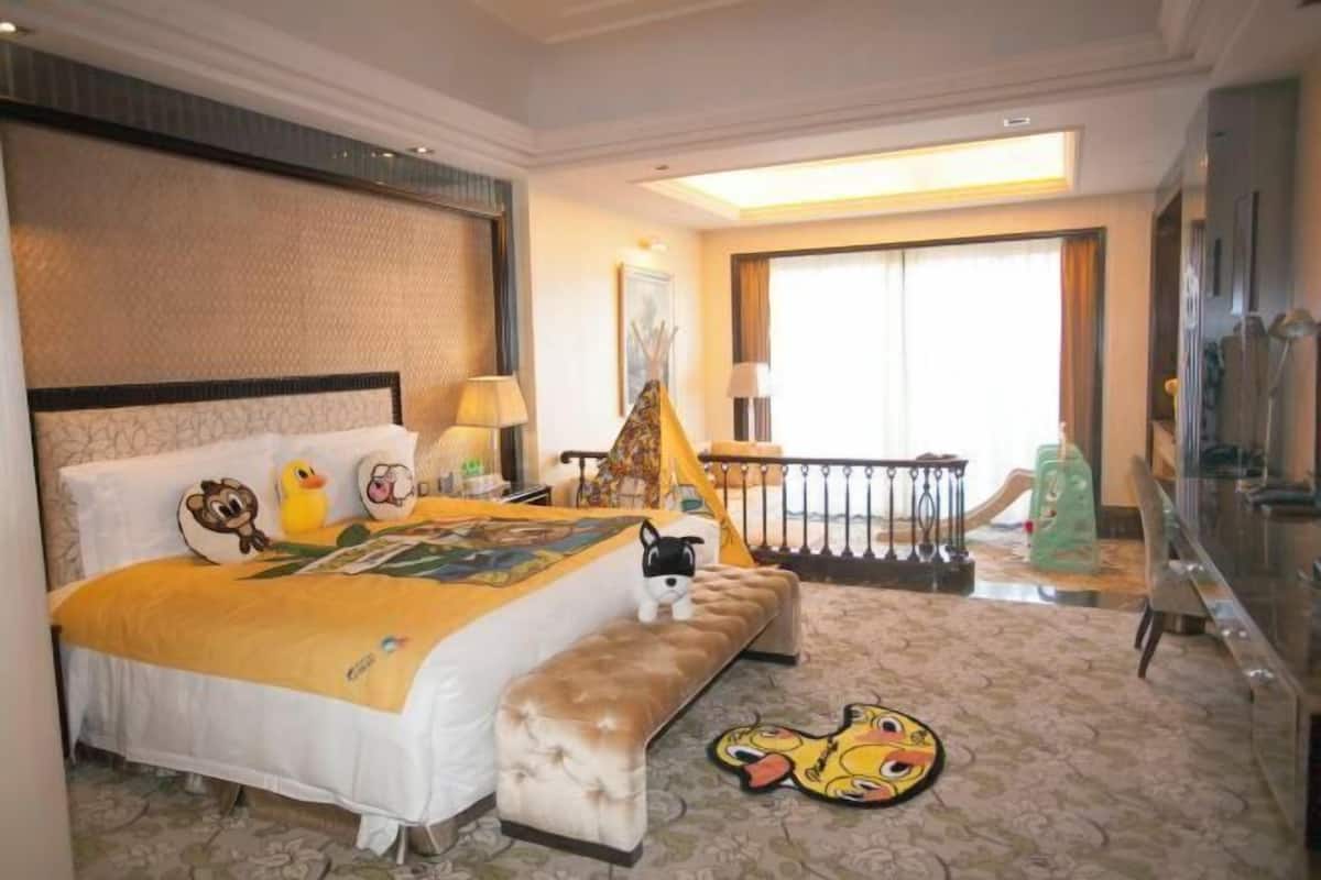 Biancheria da letto di alta qualità, copriletto in piuma, minibar