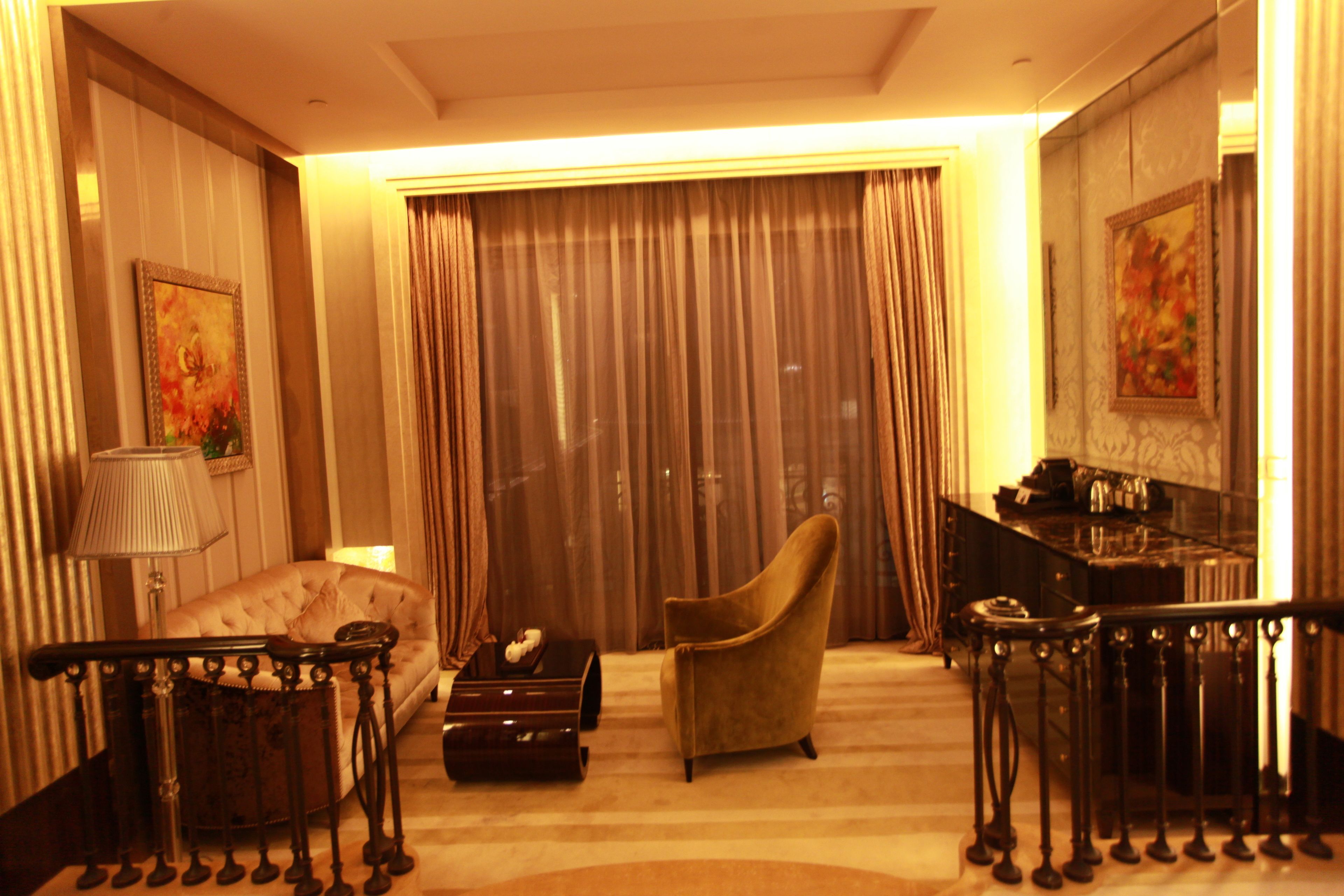 premium bedding, down duvets, minibar, in-room safe