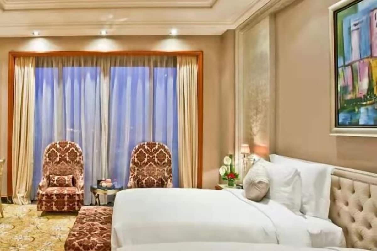 Biancheria da letto di alta qualità, copriletto in piuma, minibar