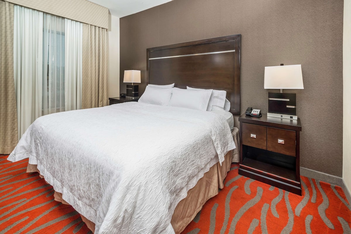 In-room safe, iron/ironing board, free cots/infant beds, rollaway beds