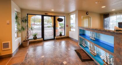 Newport Inn By OYO - Hwy 101