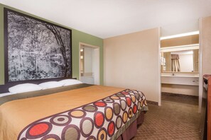 Meja kerja, setrika/meja setrika, dan tempat tidur bayi gratis