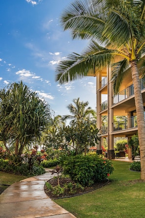 Property grounds - Koloa Landing Resort at Poipu, Autograph Collection (Koloa)