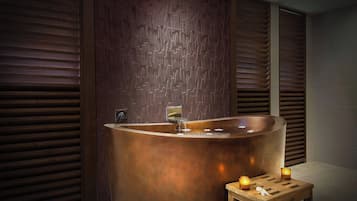 Behandlingsrum til par, aromaterapi, hot stone-massage